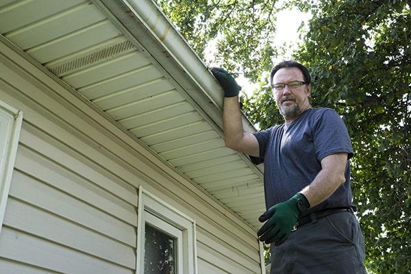 Maryland Heights Gutter Cleaning staff